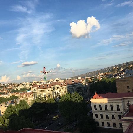 Rustaveli Apartment City Centre Тбилиси Екстериор снимка