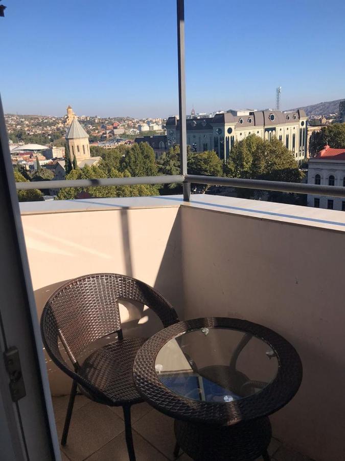 Rustaveli Apartment City Centre Тбилиси Екстериор снимка