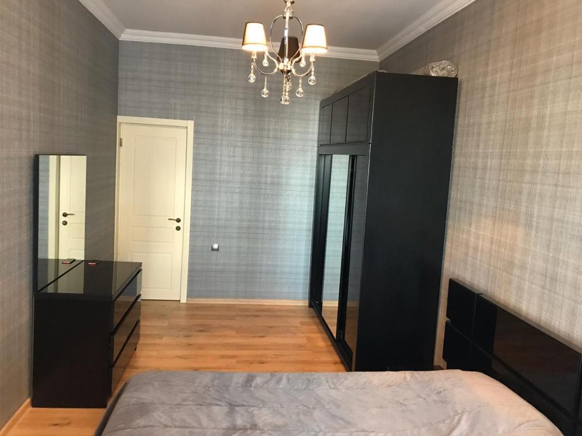 Rustaveli Apartment City Centre Тбилиси Екстериор снимка