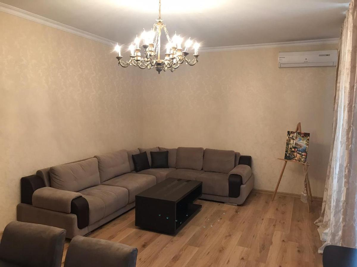 Rustaveli Apartment City Centre Тбилиси Екстериор снимка